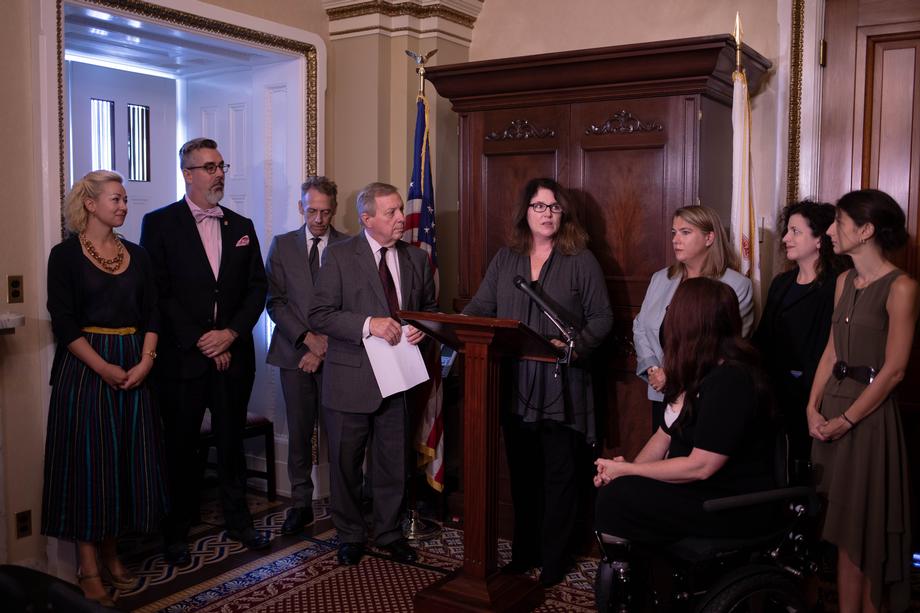 DURBIN, DUCKWORTH ACCEPT LETTER SIGNED BY MORE THAN 1,400 MEN & WOMEN WHO ATTENDED D.C.-AREA SCHOOLS IN SUPPORT OF DR. BLASEY FORD